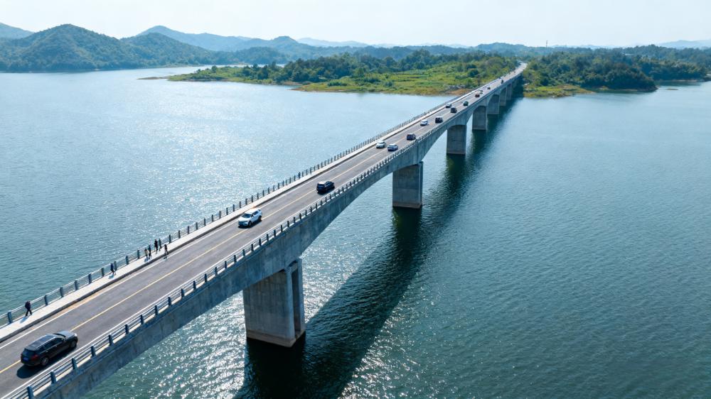 芳世湾大桥三维建模